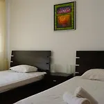 хилс - Hills Apartamento Kavarna