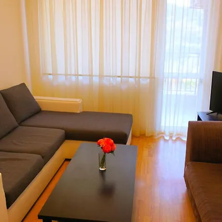 хилс - Hills アパート