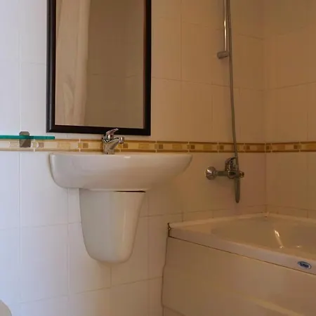 хилс - Hills Apartmán Kavarna