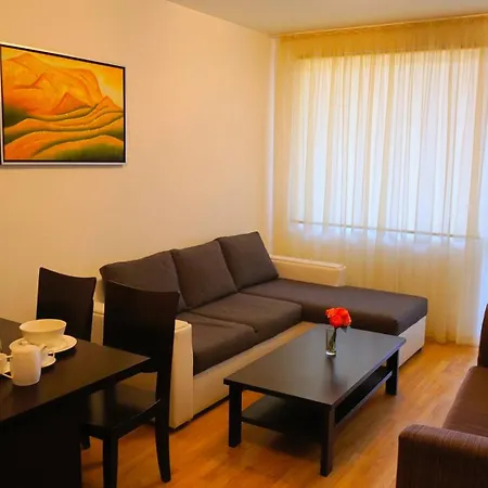 хилс - Hills Apartment *