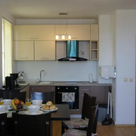 хилс - Hills * Kavarna