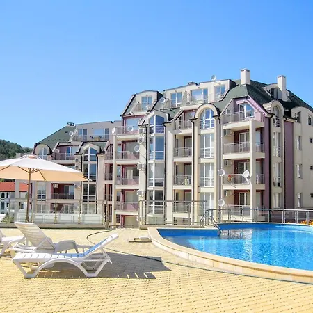 Apartment хилс - Hills Kavarna