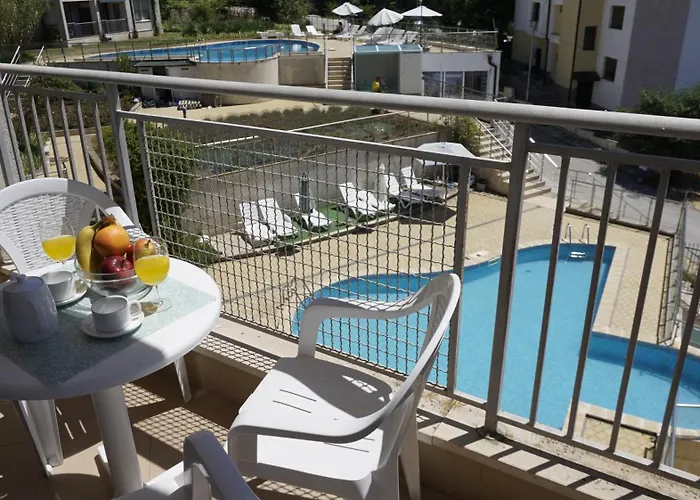 Daire хилс - Hills