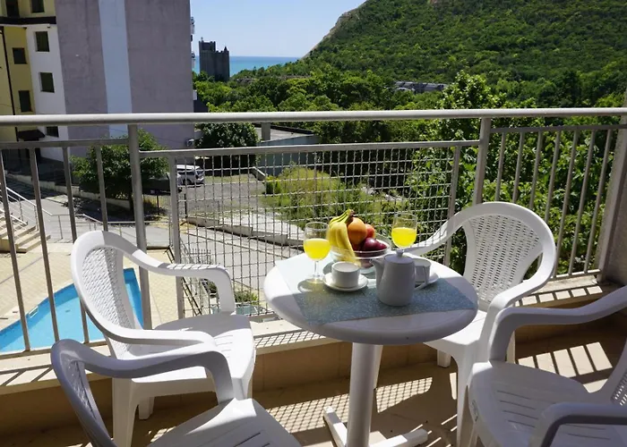 Daire хилс - Hills *