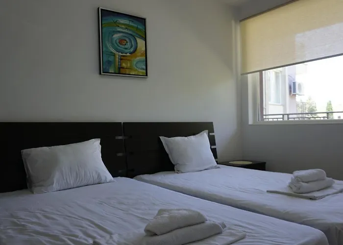 Daire хилс - Hills *