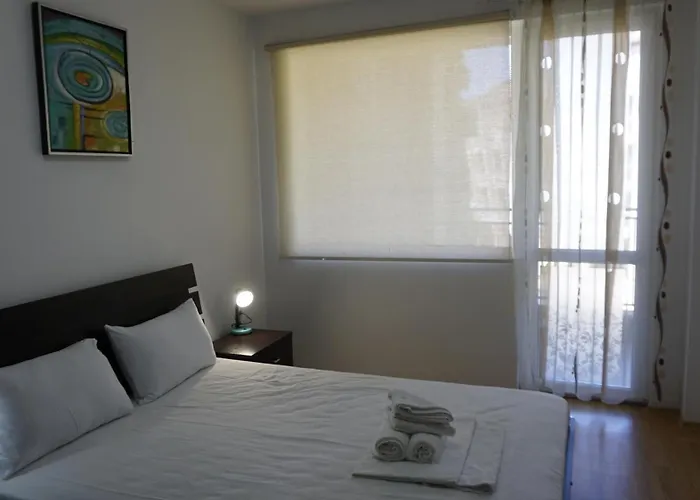 хилс - Hills Daire