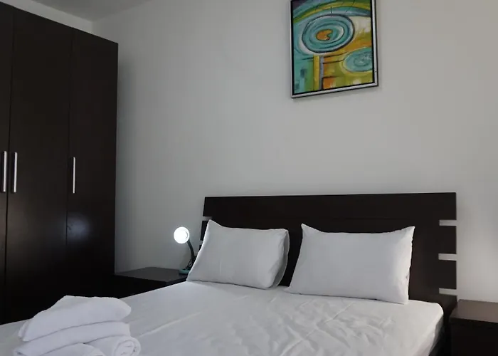 хилс - Hills Daire *